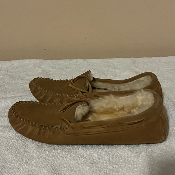 Minnetonka Tan Shoes Sz 10 main image 11
